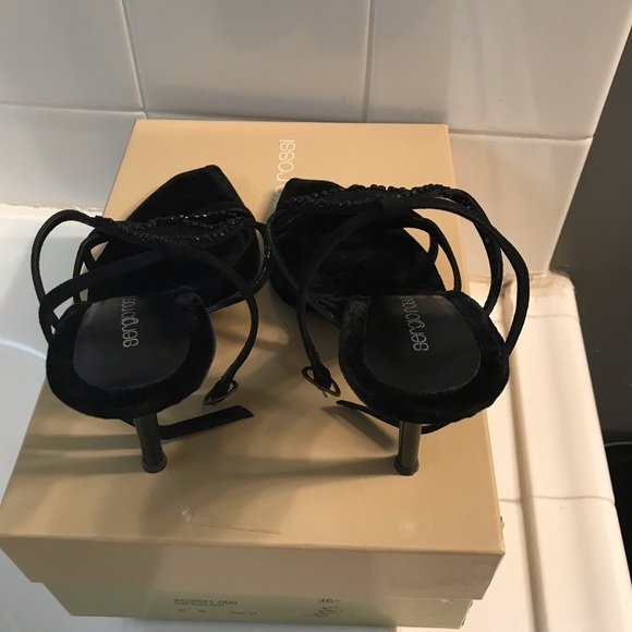 Sergio Rossi - Picture 3 of 5